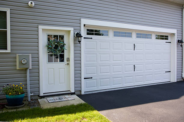24/7 Emergency Garage Door Panel Replacement experts in Wharton, NJ